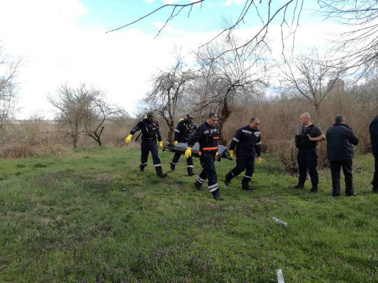 Откритият труп в канала в „Зорница“ е на 74- годишен мъж от Бургас, през декември напуснал дома си