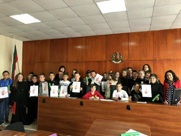Районен съд – Несебър проведе симулативен граждански процес с ученици в „Деня на отворени врати“ 