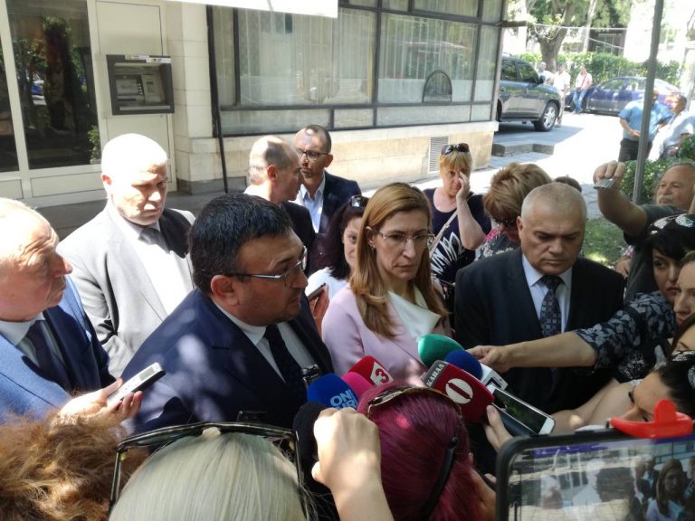 Командироват над 1 000 полицаи по морето