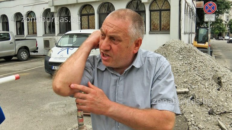 Брутално нападание от момиче над таксиметров шофьор в Бургас /снимки/