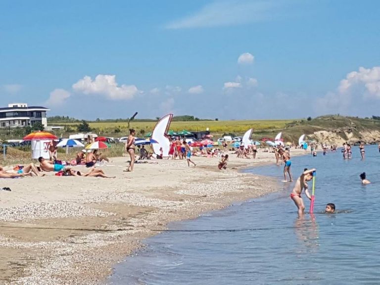 Плажът на Крайморие ще се бори за приза „Плаж на 2018“/снимки/