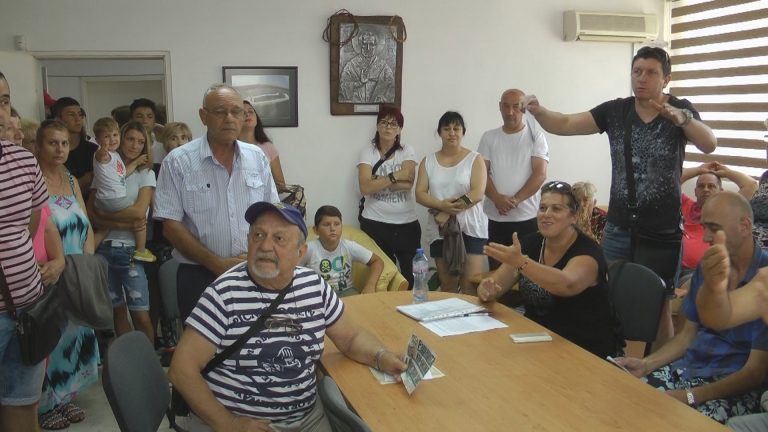 Черноморец на бунт! В залива Вромос няма радиация, някой се опитва да провали сезона /видео/