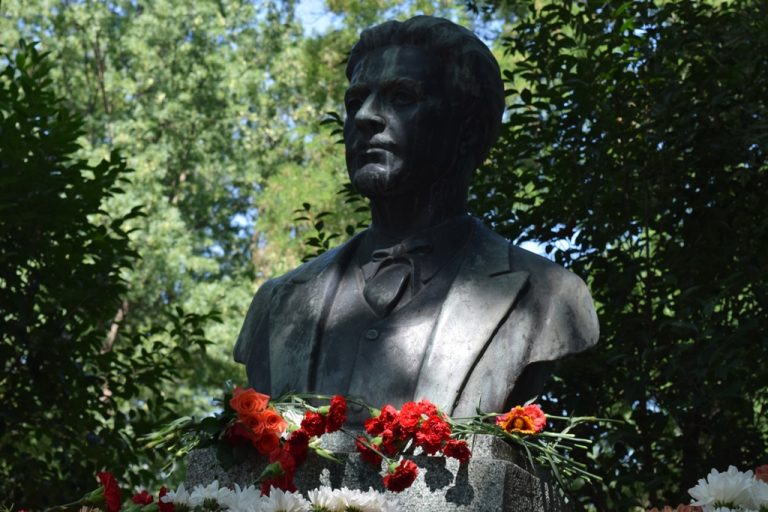Отбелязваме 181 години от рождението на Апостола