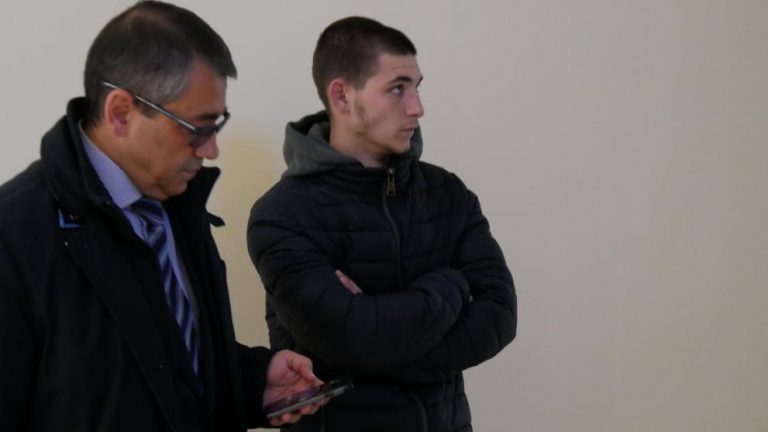 Пращат айтозлията Златомир в затора