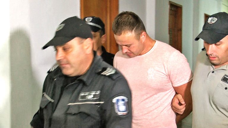 Оставиха за постоянно в ареста 27-годишния английски турист Дани Джеймс