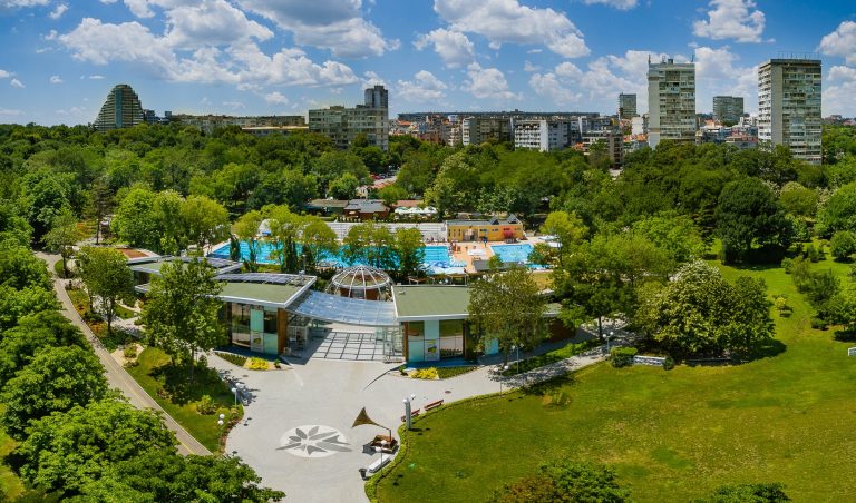 Откриват есенната флора в Бургас