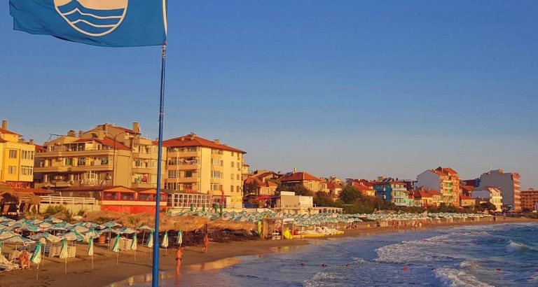 КЗК отказа производство по жалбата на Поморие за източния плаж