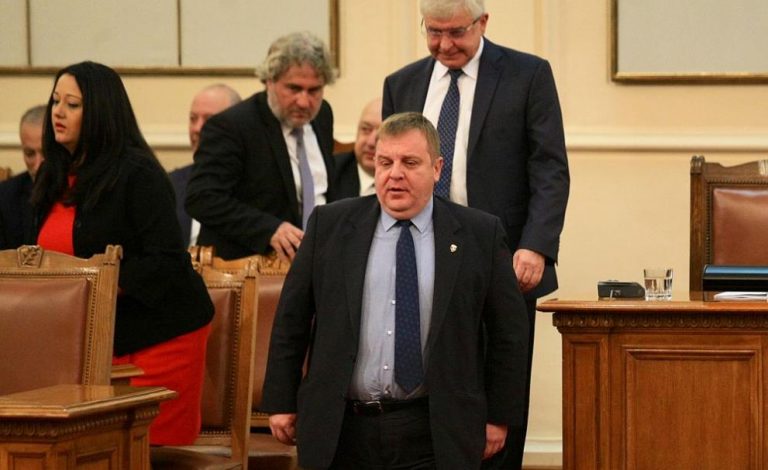 Скандали в парламента около решението за поста на вицепремиера