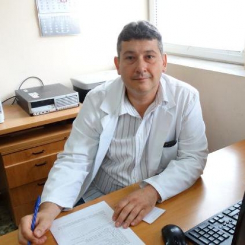 Началникът на лицево-челюстната хирургия в Пирогов ще преглежда в УМБАЛ Бургас на 10 и 11.01