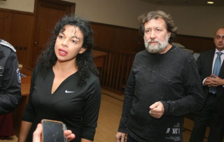 Евгения и Николай Баневи са имали телефони в ареста