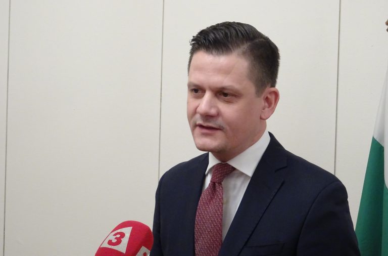 При препродаването на подаръци през социалните мрежи да търсим надеждна комуникация с предлагащия офертата