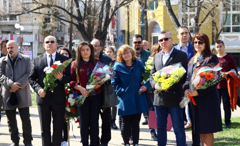 Бургас почете с церемония Деня на спасяването на българските евреи