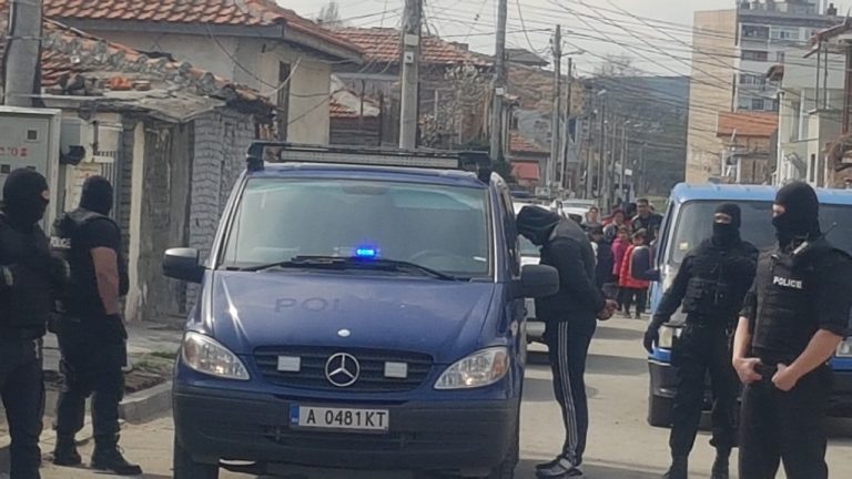 Лихварят Пандурито искал къщата на длъжник срещу заем, оставиха го в ареста
