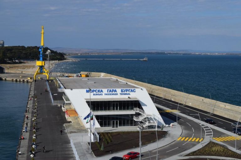 Разширяват обществената зона на Пристанище Бургас
