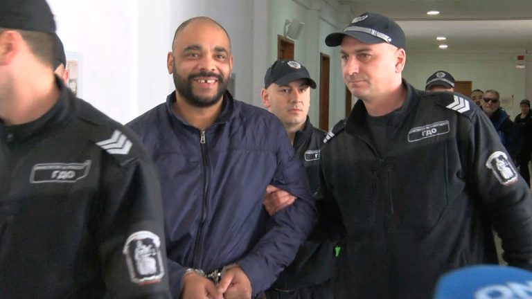 Британецът с 53-те самоличности се съгласи да бъде екстрадиран