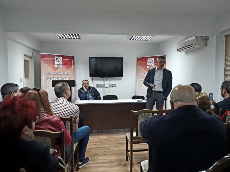 Кирил Добрев в Бургас: В тези избори с нас са всички, които искат промяна на статуквото