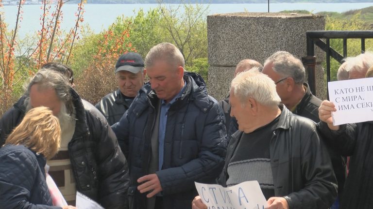 Черноморец, Атия и Присад излизат на протест