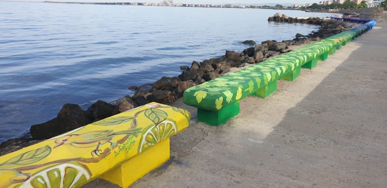 Поморие си има арт алея край морето