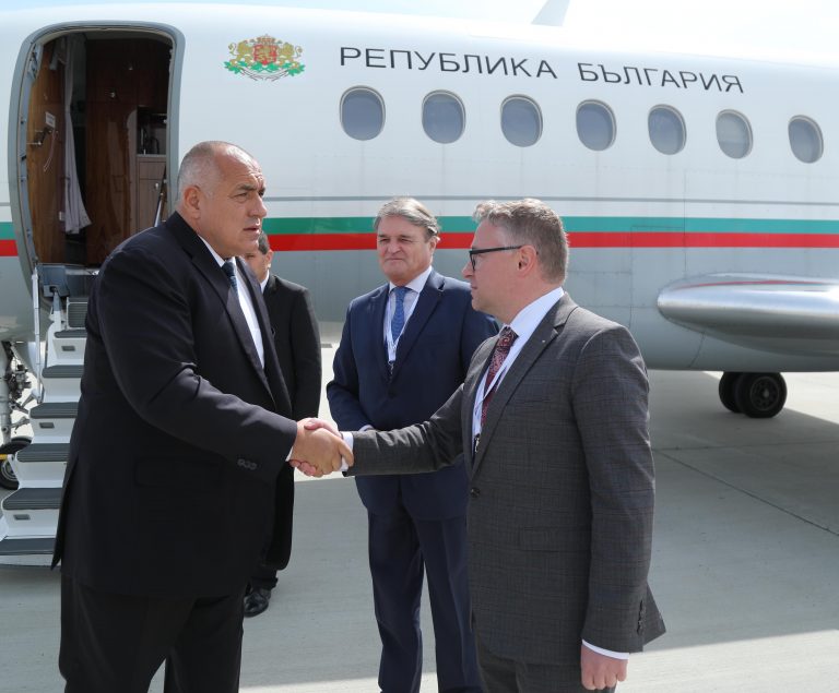 Борисов пристигна в румънския град Сибиу за участие в Срещата на върха на държавните и правителствени ръководители на страните-членки на ЕС