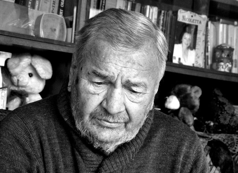 Почина един от учредителите на Клуб 19-ти ноеври