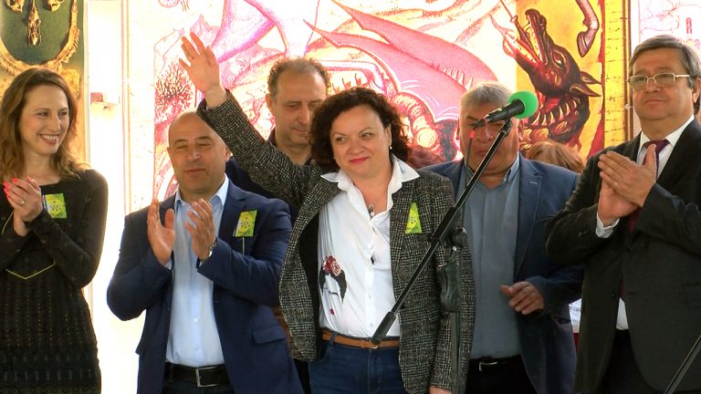 Ивелина Василева в Поморие: Гордея се, че тракийци съхраняват традициите /снимки/