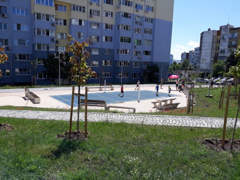 Пълна промяна претърпя още едно междублоково пространство в „Меден рудник“