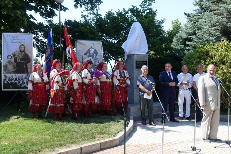 В Несебър откриха паметник на Апостол войвода