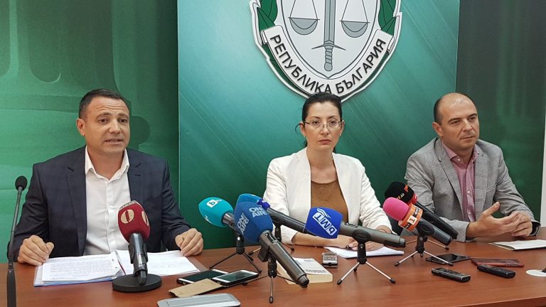 Задържаха петима за ало-измами в Бургаско