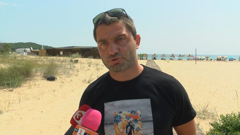 Заради затъналия в пясъка джип на Перла: Състезанието с джетове е пред провал