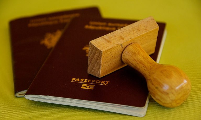 Голямата смяна на личните документи се задава с хаос и опашки