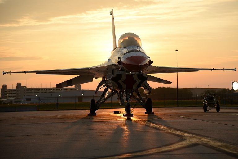Ще купим американските F-16
