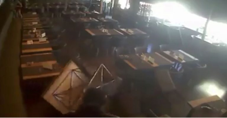 Има задържан за погрома над столично заведение/видео/