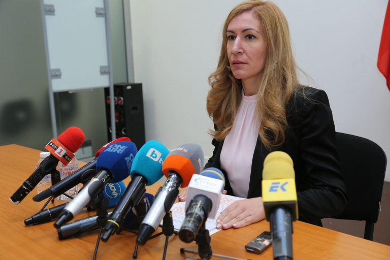 Ангелкова със спешна среща с хотелиери заради фалита на „Томас Кук“