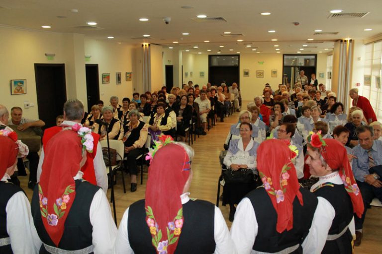 Пенсионерски клубове от Бургас ще празнуват в аванс Деня на будителите в Казиното
