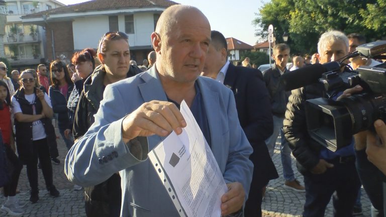 Адвокат Петър Атанасов: На Николай Димитров е подвигнато обвинение за ръководител на ОПГ за купуване на гласове