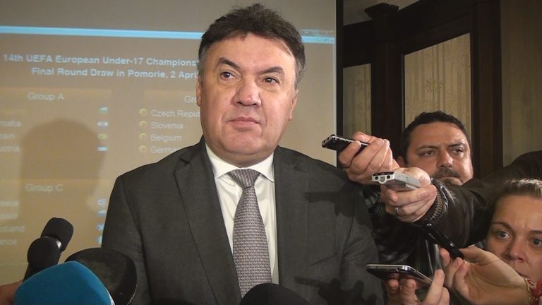 Балъков, Михайлов и целият Изпълком подадоха оставки