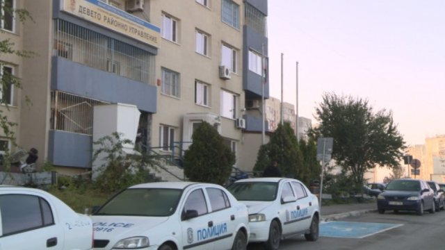 Родителите, изоставили бебето си, са търсили помощ от социалните