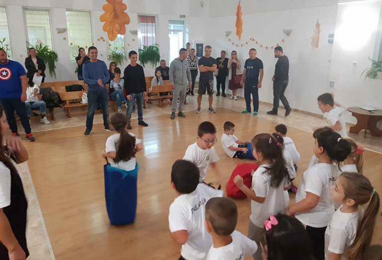 В детска градина “Калина Малина” отбелязаха Седмицата на бащата