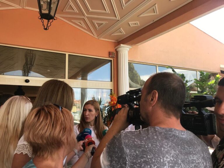 Министър Ангелкова след проверка на четири институции в “Елените“: Открихме нарушения, направени са предписания за спешното им отстраняване