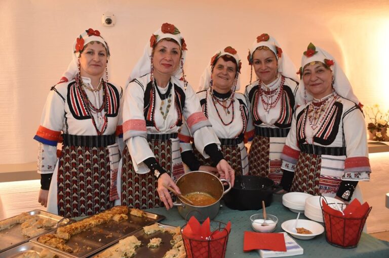 Бургаска изложба представя българската коледна традиция в австрийския град Варграйн
