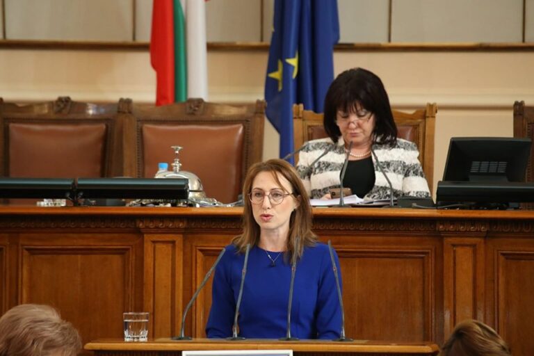 Ася Пеева: Бюджет 2020 продължава и надгражда политиките на правителството в сферата на образованието