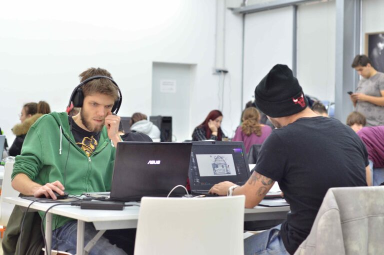 Топ IT фирми журират игрите на Burgas Game Jam 6 /видео/