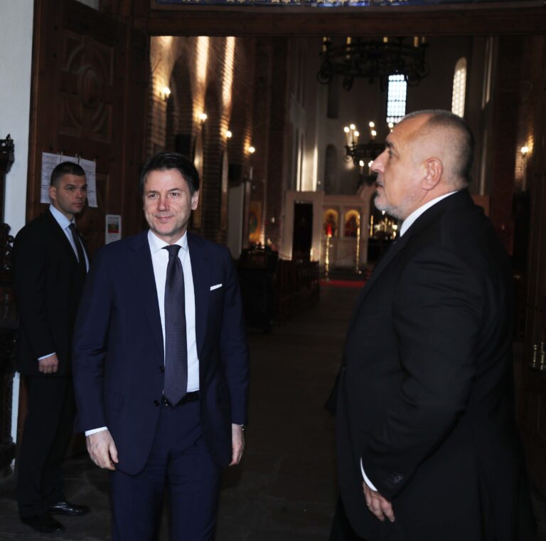 Борисов показа на премиера на Италия Джузепе Конте базиликата „Св. София“