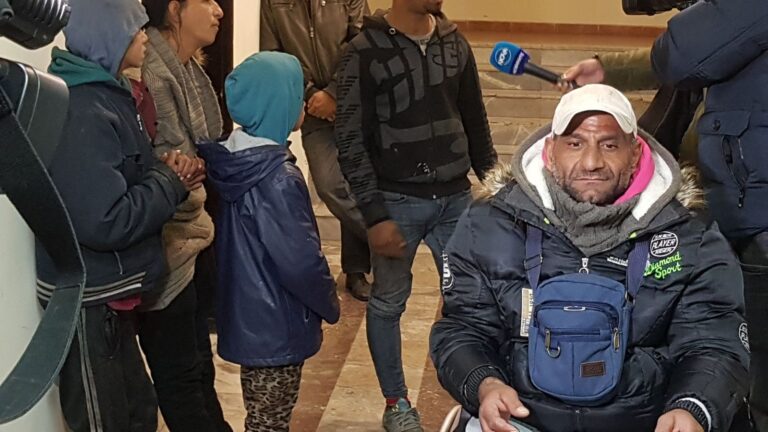 Спецоперация на бургаската полиция: Събраха хора без дом в Районното