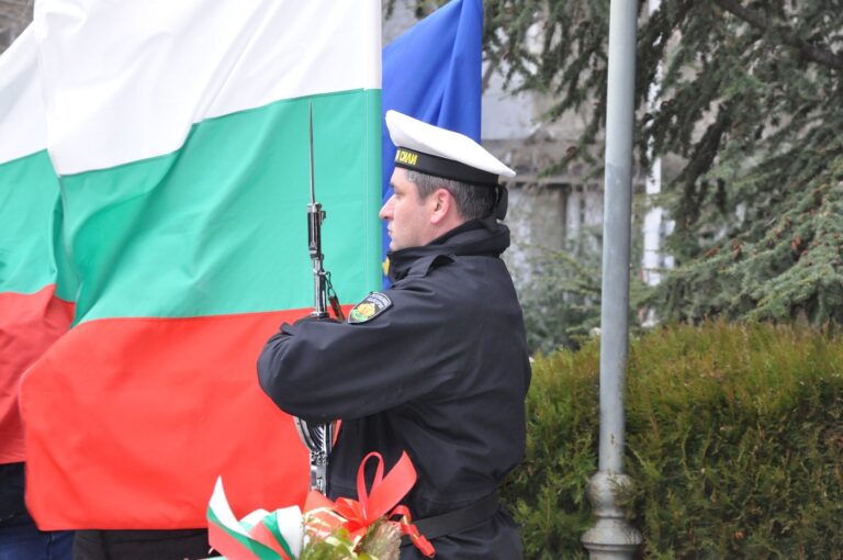 Бургас чества днес 142 години Свобода/снимки/