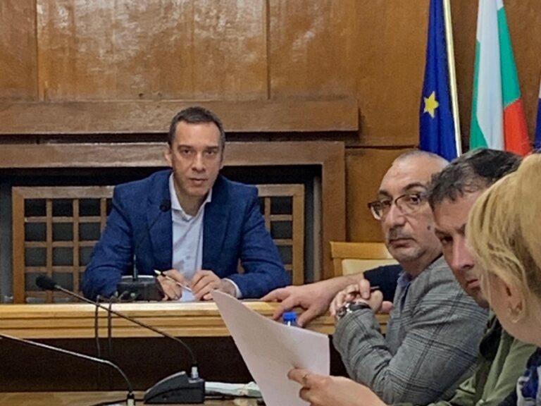Общинският щаб с нови превантивни мерки за борба с коронавируса