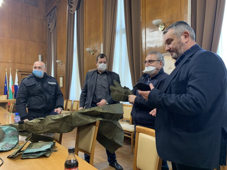 Започна заседанието на кризисния щаб в Бургас (НА ЖИВО)