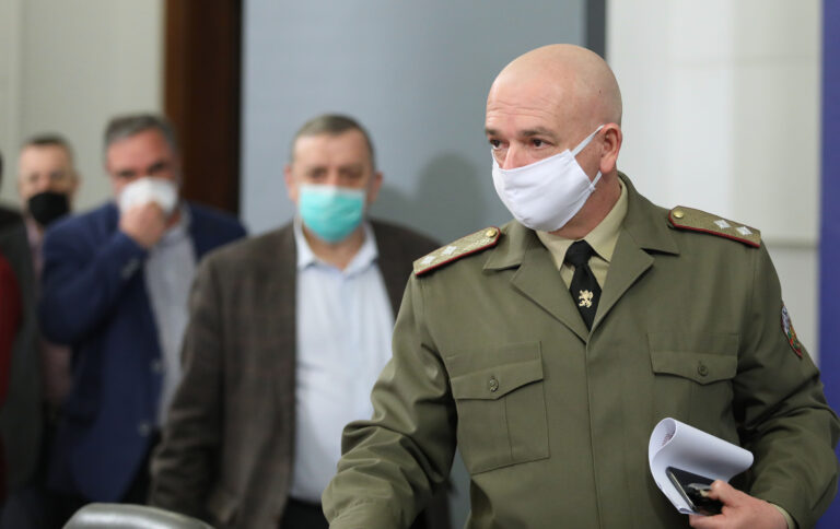 Рекорден брой нови случаи на Ковид-19 у нас за денонощието