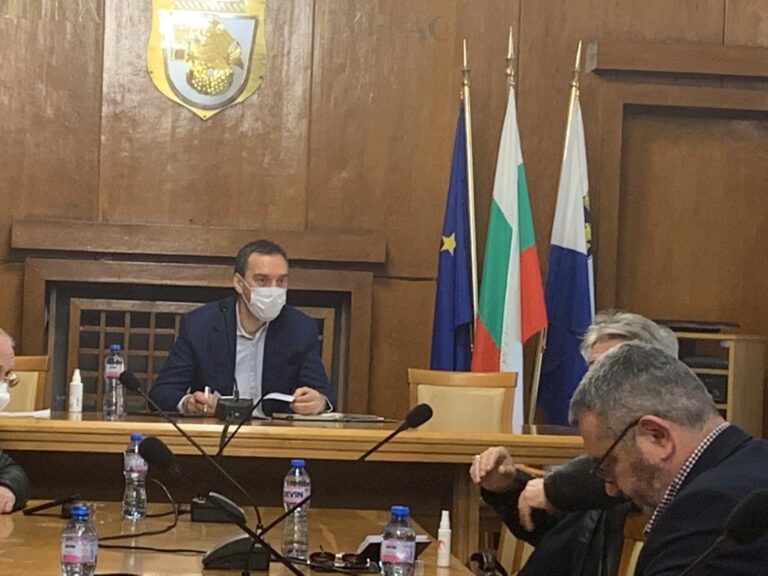 В момента се верифицира методиката за пул изследванията и се изготвят списъците  на рискови групи
