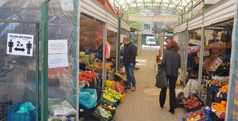 Пазарите отварят след Великден